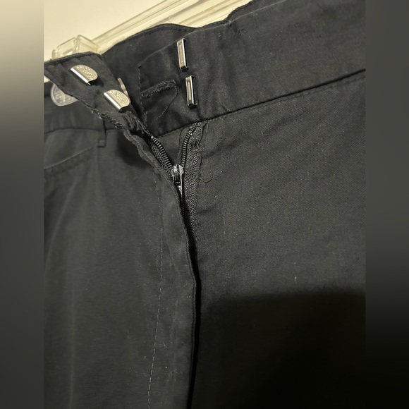 Women’s Black Capri - Picture 2 of 5